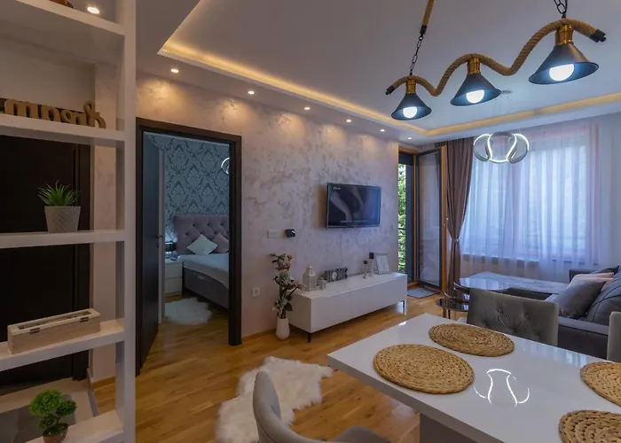 Posebna Prica-lux 즐라티보