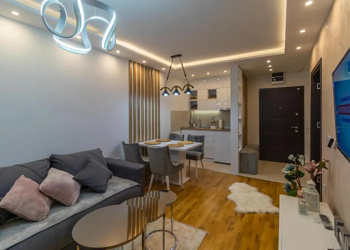 Posebna Prica-lux * 즐라티보